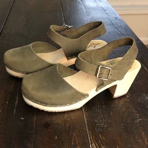 Highwood Lotta clog NWOT size 38